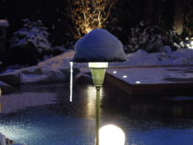 Naše zahradní osvětlení svítí i v třeskutých mrazech